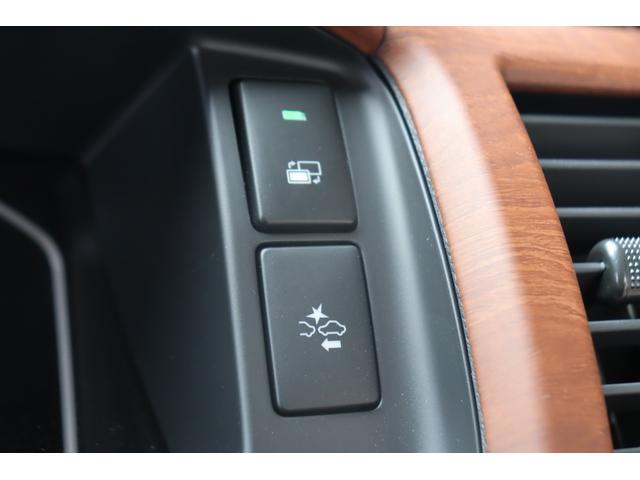 ハイエースバン ロングスーパーGL アースカラーパッケージ ベージュ ガソリン2WD 角目フェイス クラシックテール カリフォルニア16インチAW ナスカータイヤ アルパインナビ 茶木目インパネ ベッドキット シートカバー ETCPVM(35枚目)