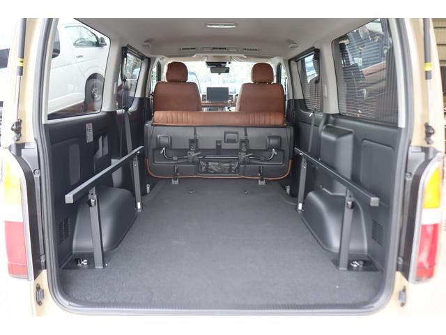 ハイエースバン ロングスーパーGL アースカラーパッケージ ベージュ ガソリン2WD 角目フェイス クラシックテール カリフォルニア16インチAW ナスカータイヤ アルパインナビ 茶木目インパネ ベッドキット シートカバー ETCPVM(57枚目)