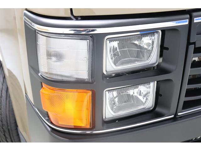 ハイエースバン ロングスーパーGL アースカラーパッケージ ベージュ ガソリン2WD 角目フェイス クラシックテール カリフォルニア16インチAW ナスカータイヤ アルパインナビ 茶木目インパネ ベッドキット シートカバー ETCPVM(67枚目)