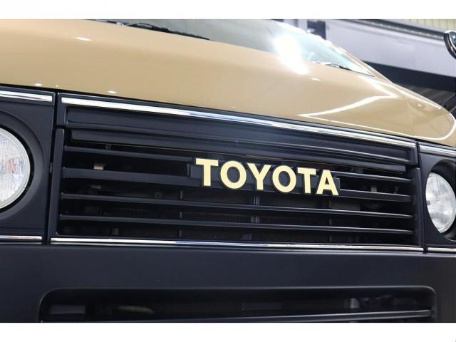 ハイエースバン ロングスーパーGL 4WD Renoca Coast Lines丸目フェイス 専用シートカバー/ベットキット フローリングパネル 木目コンビハンドル フルセグナビ/フリップダウンモニター JAOSオーバーフェンダー(17枚目)