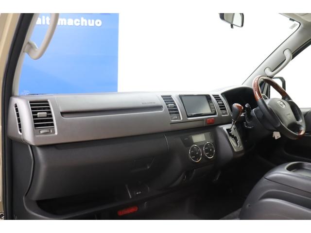 ハイエースバン ロングスーパーGL 4WD Renoca Coast Lines丸目フェイス 専用シートカバー/ベットキット フローリングパネル 木目コンビハンドル フルセグナビ/フリップダウンモニター JAOSオーバーフェンダー(24枚目)