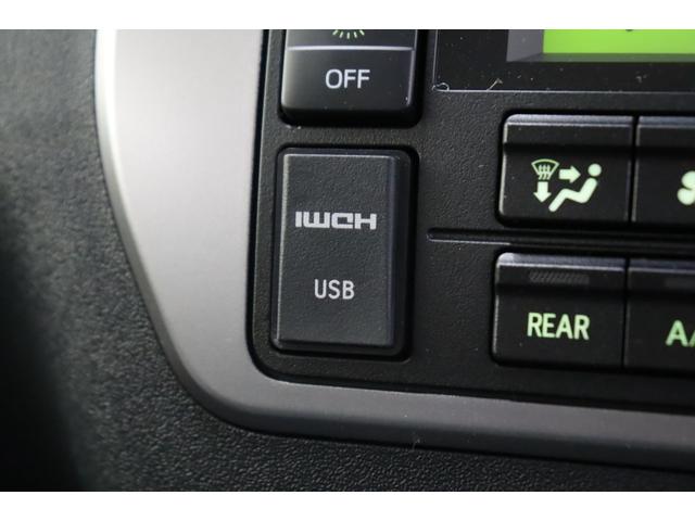 ハイエースワゴン ＧＬ　ロング　内装架装Ｖｅｒ１　フローリング施工　ベットキット　専用テーブル　ＢＩＧＸ１１インチナビ　１０インチフリップダウンモニター　パノラミックビューモニター　デジタルインナーミラー　パワースライドドア（25枚目）