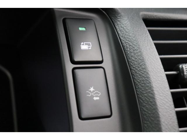ハイエースワゴン ＧＬ　ロング　内装架装Ｖｅｒ１　フローリング施工　ベットキット　専用テーブル　ＢＩＧＸ１１インチナビ　１０インチフリップダウンモニター　パノラミックビューモニター　デジタルインナーミラー　パワースライドドア（56枚目）