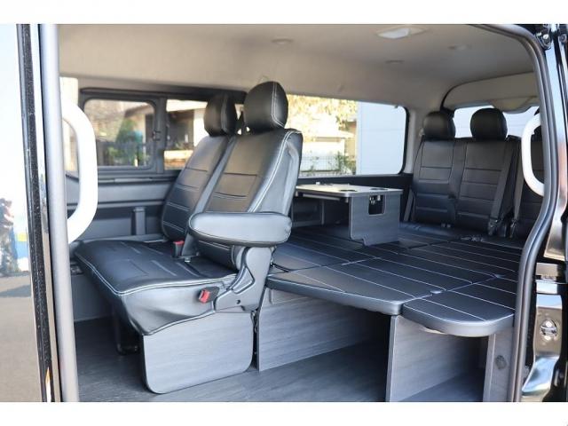 ハイエースワゴン ＧＬ　内装架装Ｖｅｒ１　ガソリン４ＷＤ　Ｔ－ＦＯＲＣＥ　プレステージテール　オープンカントリータイヤ　１６インチＡＷ　ＲｅＣｌａｓｓｉｃグリル　シートカバー　アルパインナビ　１２．８インチモニター　ＨＤＭＩ（3枚目）
