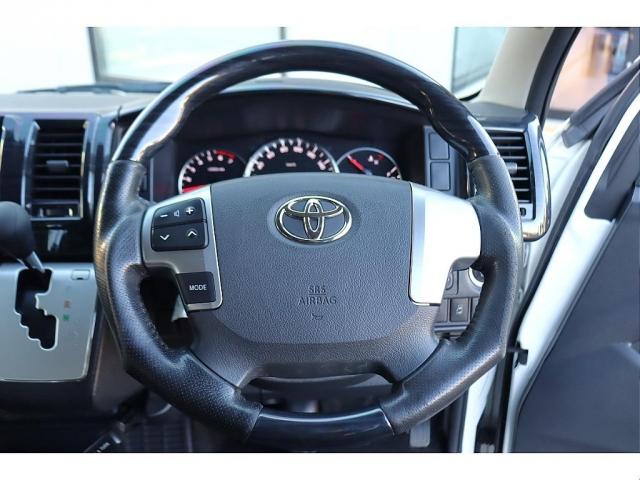 ハイエースワゴン GL 内装架装アレンジS ロングスライドシート搭載 フルフラット/対面対座OK アルパイン8インチナビ/フリップダウンモニター パワースライドドア 2インチダウン バットフェイスボンネット 17インチAW(7枚目)