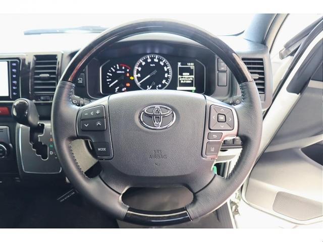 ハイエースバン フロア施工 デジタルインナーミラー パノラミックビューモニター パワースライドドア クリアランスソナー 7インチナビETC 16インチアルミホイル LEDテールランプ ルーフスピーカー ダウンライト(8枚目)