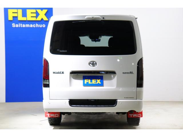 ハイエースバン フロア施工 デジタルインナーミラー パノラミックビューモニター パワースライドドア クリアランスソナー 7インチナビETC 16インチアルミホイル LEDテールランプ ルーフスピーカー ダウンライト(26枚目)