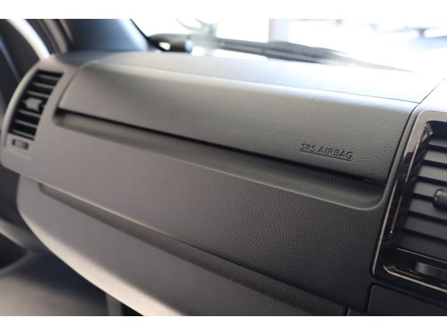 ハイエースバン フロア施工 デジタルインナーミラー パノラミックビューモニター パワースライドドア クリアランスソナー 7インチナビETC 16インチアルミホイル LEDテールランプ ルーフスピーカー ダウンライト(59枚目)