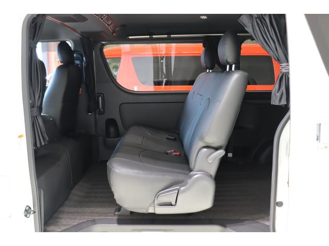 ハイエースバン フロア施工 デジタルインナーミラー パノラミックビューモニター パワースライドドア クリアランスソナー 7インチナビETC 16インチアルミホイル LEDテールランプ ルーフスピーカー ダウンライト(66枚目)