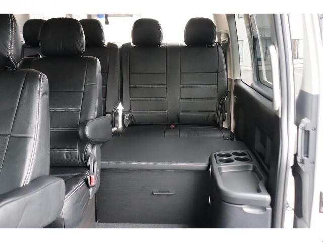ハイエースワゴン ＧＬ　ロング　スマートベット　パノラミックビューモニター　デジタルインナーミラー　パワースライドドア　ＬＥＤヘッドライト　プッシュスタート／スマートキー　ＢＩＧＸ１１インチフルメディアナビ　１２インチ後席モニター（6枚目）
