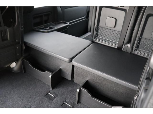 ハイエースワゴン ＧＬ　ロング　スマートベット　パノラミックビューモニター　デジタルインナーミラー　パワースライドドア　ＬＥＤヘッドライト　プッシュスタート／スマートキー　ＢＩＧＸ１１インチフルメディアナビ　１２インチ後席モニター（7枚目）