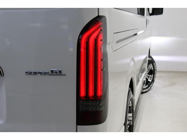 ハイエースバン スーパーＧＬ　ダークプライムＩＩ　床張り施工済み　ベッドキット　パノラミックビューモニター／クリアランスソナー　デジタルインナーミラー　パワースライドドア　ＢＩＧＸ１１インチメカレスナビ　ＨＤＭＩ端子　ＥＴＣ　モデリスタエアロ（37枚目）