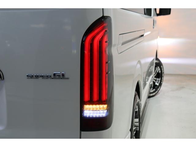 ハイエースバン スーパーＧＬ　ダークプライムＩＩ　床張り施工済み　ベッドキット　パノラミックビューモニター／クリアランスソナー　デジタルインナーミラー　パワースライドドア　ＢＩＧＸ１１インチメカレスナビ　ＨＤＭＩ端子　ＥＴＣ　モデリスタエアロ（40枚目）