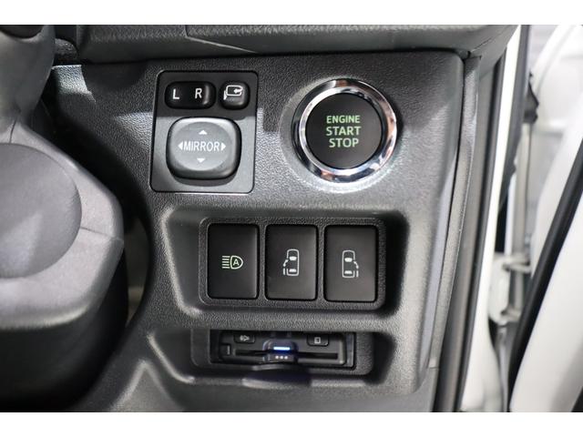 ハイエースバン スーパーＧＬ　ダークプライムＩＩ　床張り施工済み　ベッドキット　パノラミックビューモニター／クリアランスソナー　デジタルインナーミラー　パワースライドドア　ＢＩＧＸ１１インチメカレスナビ　ＨＤＭＩ端子　ＥＴＣ　モデリスタエアロ（47枚目）