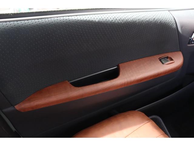 ハイエースバン ロングスーパーＧＬ　アースカラーパッケージ　ディーゼル４ＷＤ　ブラックエディション　ＢＩＧＸ１１インチナビＥＴＣ　ＨＤＭＩ端子　ルーフスピーカー　ブラウンベッドキット　シートカバー　ＬＥＤテールランプ　１６インチアルミ（49枚目）