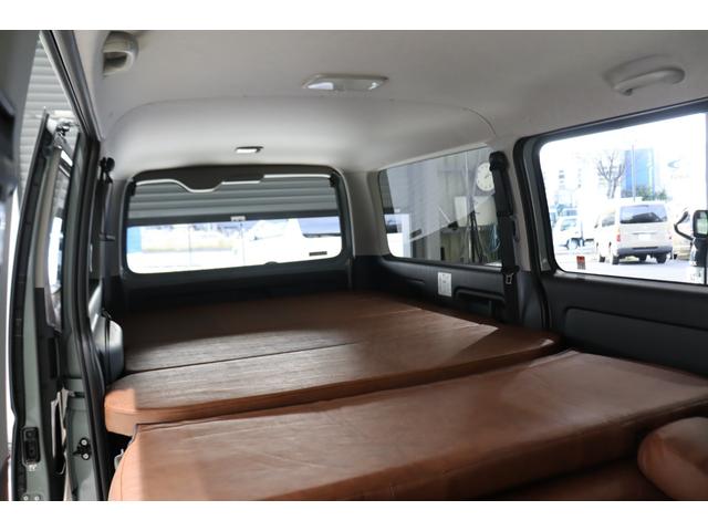 ハイエースバン ロングスーパーＧＬ　アースカラーパッケージ　ディーゼル４ＷＤ　ブラックエディション　ＢＩＧＸ１１インチナビＥＴＣ　ＨＤＭＩ端子　ルーフスピーカー　ブラウンベッドキット　シートカバー　ＬＥＤテールランプ　１６インチアルミ（63枚目）