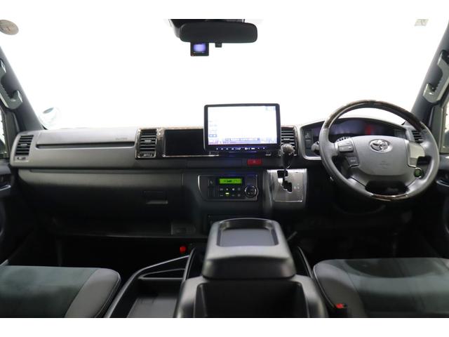 ハイエースバン スーパーＧＬ　ダークプライムＩＩワイド　ロングボディ　ＢＩＧ－Ｘ１１インチ　両側自動ドア　トヨタセーフティー　ＦＬＥＸフロントエアロ／オーバーフェンダー　１．５インチローダウン　ＤＥＬＦ０２　１７インチＡＷ／ナスカータイヤ　アルティメット２ＬＥＤテール（28枚目）