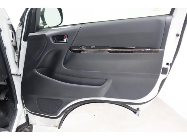 ハイエースバン スーパーＧＬ　ダークプライムＩＩワイド　ロングボディ　ＢＩＧ－Ｘ１１インチ　両側自動ドア　トヨタセーフティー　ＦＬＥＸフロントエアロ／オーバーフェンダー　１．５インチローダウン　ＤＥＬＦ０２　１７インチＡＷ／ナスカータイヤ　アルティメット２ＬＥＤテール（34枚目）