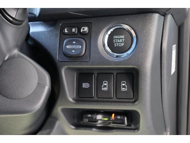 ハイエースバン ロングスーパーＧＬ　アースカラーパッケージ　ブラックエディション　ＢＩＧＸ１１インチナビ　ＥＴＣ２．０　ＨＤＭＩ端子　シートカバー　ベッドキット　パワースライドドア　パノラミックビューモニター　デジタルインナーミラー（10枚目）