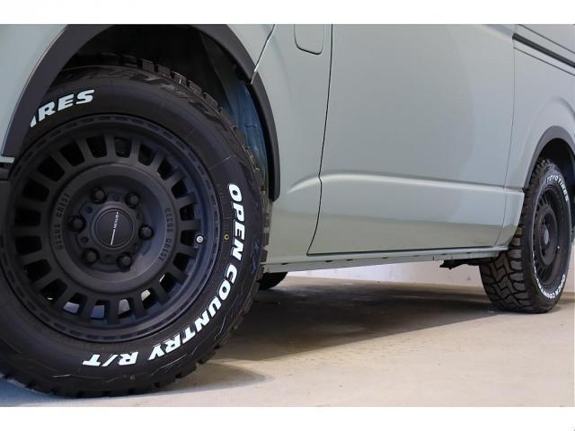 ハイエースバン ロングスーパーＧＬ　アースカラーパッケージ　ブラックエディション　ＢＩＧＸ１１インチナビ　ＥＴＣ２．０　ＨＤＭＩ端子　シートカバー　ベッドキット　パワースライドドア　パノラミックビューモニター　デジタルインナーミラー（20枚目）