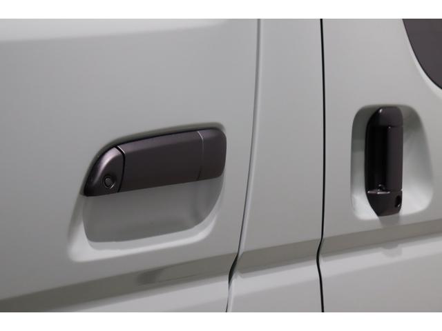 ハイエースバン ロングスーパーＧＬ　アースカラーパッケージ　ブラックエディション　ＢＩＧＸ１１インチナビ　ＥＴＣ２．０　ＨＤＭＩ端子　シートカバー　ベッドキット　パワースライドドア　パノラミックビューモニター　デジタルインナーミラー（32枚目）