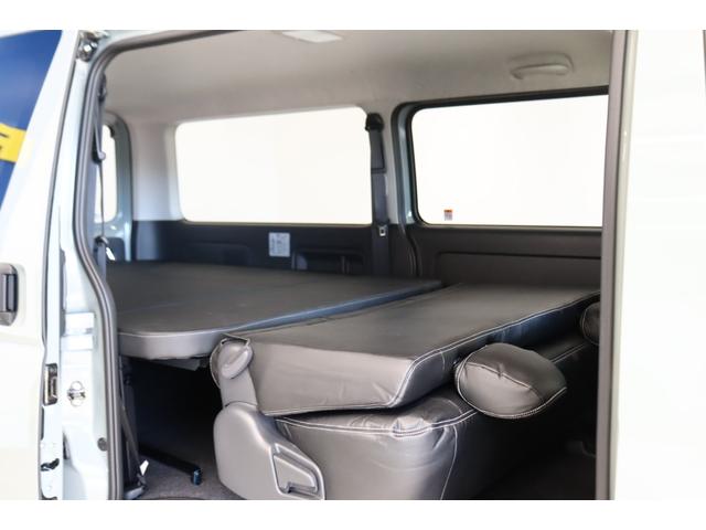 ハイエースバン ロングスーパーＧＬ　アースカラーパッケージ　ブラックエディション　ＢＩＧＸ１１インチナビ　ＥＴＣ２．０　ＨＤＭＩ端子　シートカバー　ベッドキット　パワースライドドア　パノラミックビューモニター　デジタルインナーミラー（59枚目）