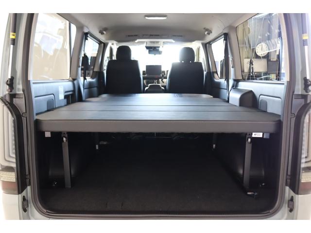 ハイエースバン ロングスーパーＧＬ　アースカラーパッケージ　ブラックエディション　ＢＩＧＸ１１インチナビ　ＥＴＣ２．０　ＨＤＭＩ端子　シートカバー　ベッドキット　パワースライドドア　パノラミックビューモニター　デジタルインナーミラー（63枚目）