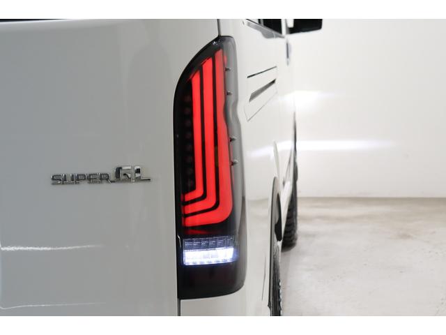 ハイエースバン スーパーＧＬ　ダークプライムＩＩ　オフロードカスタム　リクライニングベット付き　パワースライドドア　デジタルインナーミラー　パノラミックビューモニター　７インチフルセグナビ　ＥＴＣ　１６インチアルミホイール　ＬＥＤテールランプ（58枚目）