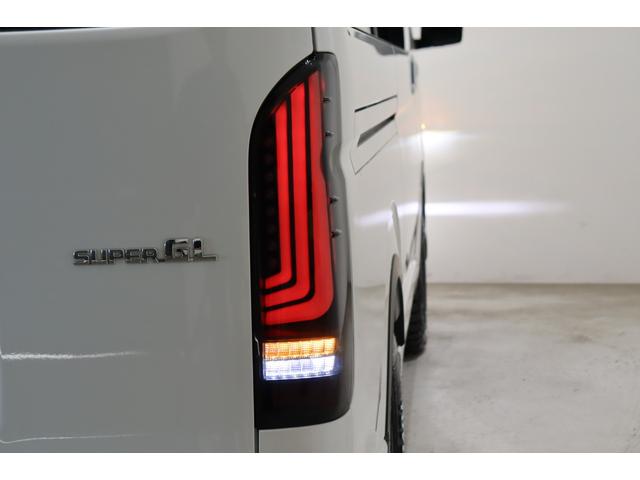 ハイエースバン スーパーＧＬ　ダークプライムＩＩ　オフロードカスタム　リクライニングベット付き　パワースライドドア　デジタルインナーミラー　パノラミックビューモニター　７インチフルセグナビ　ＥＴＣ　１６インチアルミホイール　ＬＥＤテールランプ（61枚目）