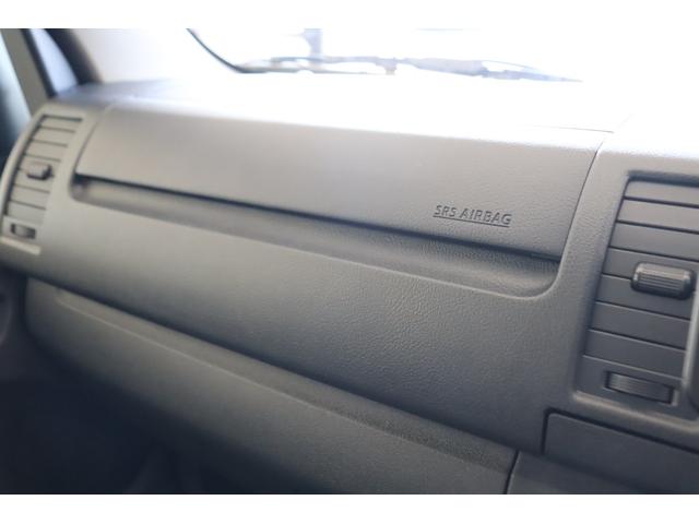 ハイエースバン ロングＤＸ　新車　ＤＸ　ガソリン２ＷＤ　丸目　Ｒｅグリル　Ｔ－ＦＯＲＣＥ　ＮＣ－１／１６インチＡＷ　ダンロップ　オーバーフェンダー　クラシックテール　アルパインナビ　ＨＤＭＩ　ベッド　シートカバー　デジタルミラー（32枚目）