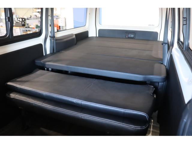 ハイエースバン ロングＤＸ　新車　ＤＸ　ガソリン２ＷＤ　丸目　Ｒｅグリル　Ｔ－ＦＯＲＣＥ　ＮＣ－１／１６インチＡＷ　ダンロップ　オーバーフェンダー　クラシックテール　アルパインナビ　ＨＤＭＩ　ベッド　シートカバー　デジタルミラー（43枚目）