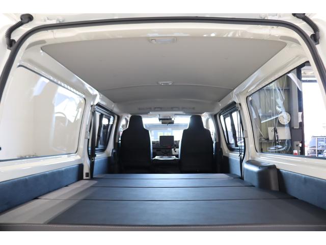 ハイエースバン ロングＤＸ　新車　ＤＸ　ガソリン２ＷＤ　丸目　Ｒｅグリル　Ｔ－ＦＯＲＣＥ　ＮＣ－１／１６インチＡＷ　ダンロップ　オーバーフェンダー　クラシックテール　アルパインナビ　ＨＤＭＩ　ベッド　シートカバー　デジタルミラー（46枚目）