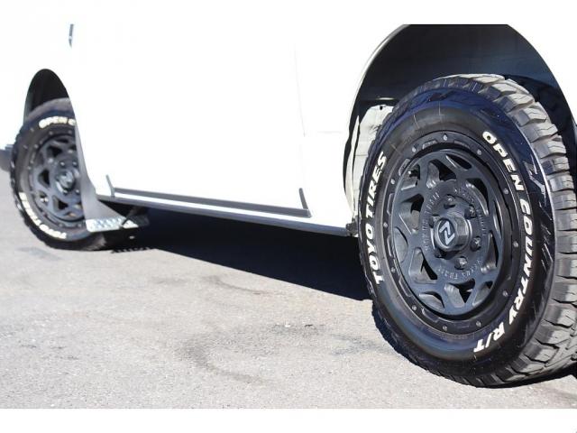 ハイエースバン スーパーＧＬ　ダークプライムＩＩ　ブラックエディション仕様　ブラウン内装　１０インチフルセグナビ　ＥＴＣ　１０インチフリップダウンモニター　パノラミックビューモニター　社外デジタルミラー　インテリジェントクリアランスソナー（20枚目）