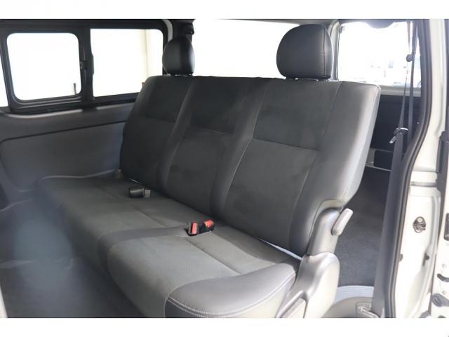 ハイエースバン スーパーＧＬ　ダークプライムＩＩ　パノラミックビューモニター　デジタルインナーミラー　インテリジェントクリアランスソナー　　ＢＩＧＸ１１インチメカレスナビ　ＥＴＣ２．０　ＨＤＭＩ／ＵＳＢ端子　ＬＥＤテールランプ　１７インチアルミ（12枚目）