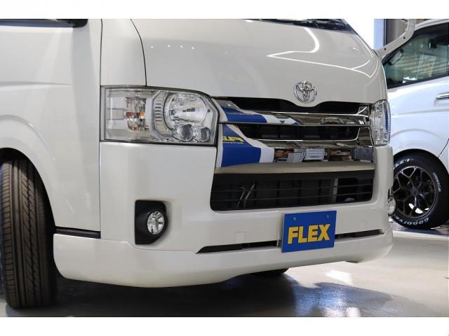 ハイエースバン スーパーＧＬ　ダークプライム　両側自動ドア　ベットキット　フルセグナビ／フリップダウンモニター　ローダウン　新品１７インチＡＷ／ナスカータイヤ　シートカバー　ＬＥＤヘッドライト　プッシュスタート／スマートキー　ステアリングスイッチ（8枚目）