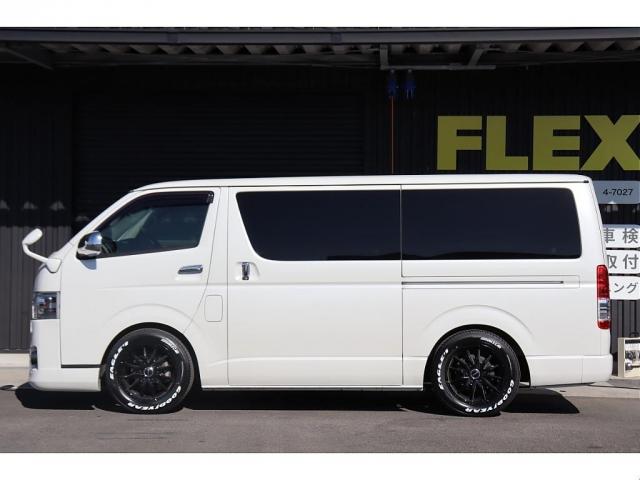 ハイエースバン スーパーＧＬ　ダークプライム　両側自動ドア　ベットキット　フルセグナビ／フリップダウンモニター　ローダウン　新品１７インチＡＷ／ナスカータイヤ　シートカバー　ＬＥＤヘッドライト　プッシュスタート／スマートキー　ステアリングスイッチ（11枚目）