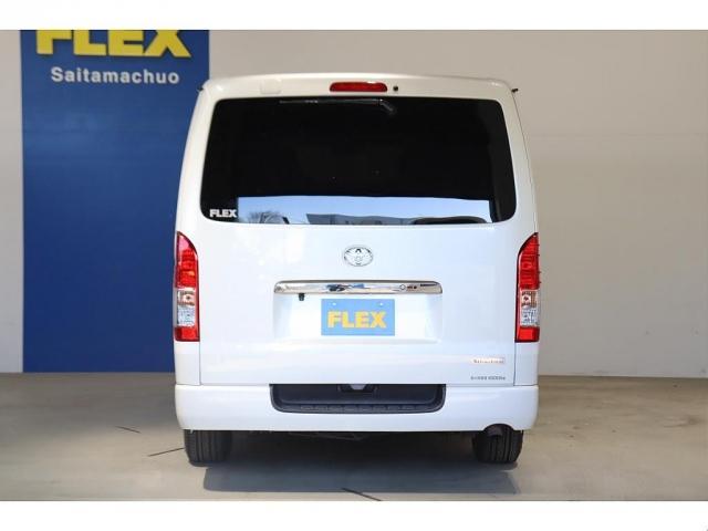 ハイエースバン スーパーＧＬ　ダークプライム　両側自動ドア　ベットキット　フルセグナビ／フリップダウンモニター　ローダウン　新品１７インチＡＷ／ナスカータイヤ　シートカバー　ＬＥＤヘッドライト　プッシュスタート／スマートキー　ステアリングスイッチ（12枚目）