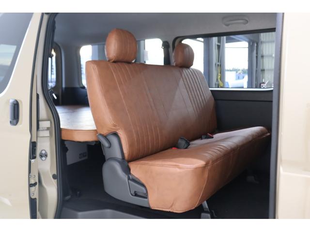 ハイエースバン ロングスーパーＧＬ　ガソリン２ＷＤ　アースカラー　ベージュ　ブラックエディション　バンパー同色　ＮＴ－１　１６インチＡＷ　クラシックＬＥＤテール　オーバーフェンダー　シートカバー　ベッド　パノラミックビューモニター（37枚目）