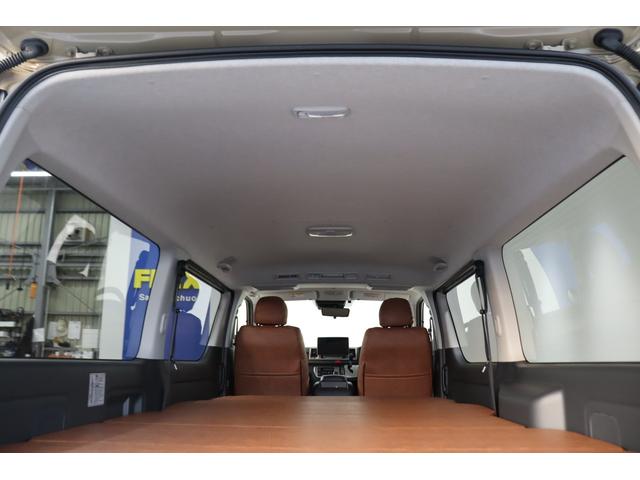 ハイエースバン ロングスーパーＧＬ　ガソリン２ＷＤ　アースカラー　ベージュ　ブラックエディション　バンパー同色　ＮＴ－１　１６インチＡＷ　クラシックＬＥＤテール　オーバーフェンダー　シートカバー　ベッド　パノラミックビューモニター（43枚目）