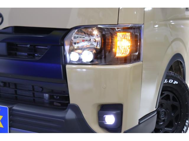 ハイエースバン ロングスーパーＧＬ　ガソリン２ＷＤ　アースカラー　ベージュ　ブラックエディション　バンパー同色　ＮＴ－１　１６インチＡＷ　クラシックＬＥＤテール　オーバーフェンダー　シートカバー　ベッド　パノラミックビューモニター（80枚目）