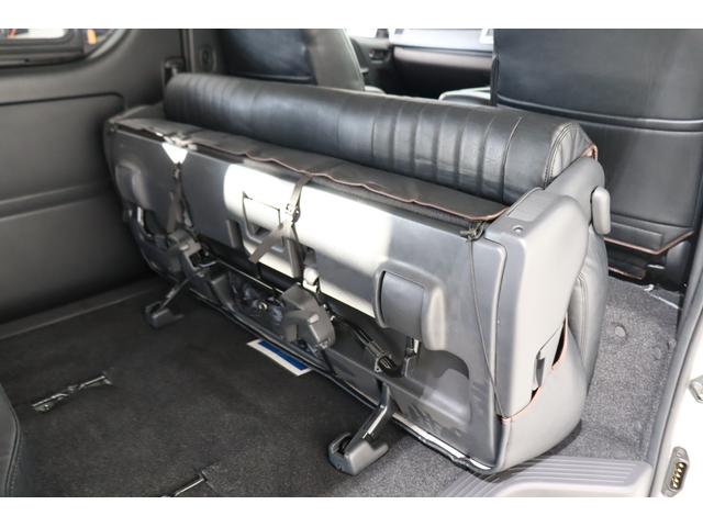 ハイエースバン ロングワイドスーパーＧＬ　ワイドバン　ガソリン２ＷＤ　角目四灯　ＬＥＤ仕様　Ｆバンパーメッキラッピング　ＢＪメキシカン１６インチＡＷ　ナスカータイヤ　クラシックテール　ベッド　クラシックシートカバー　７インチナビ　ＥＴＣ（42枚目）