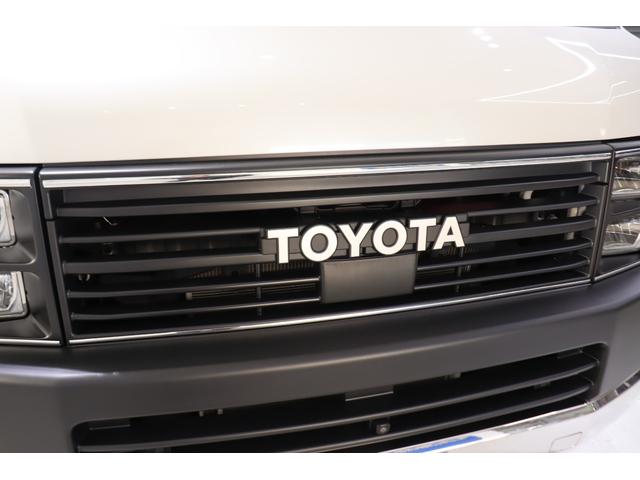 ハイエースバン ロングワイドスーパーＧＬ　ワイドバン　ガソリン２ＷＤ　角目四灯　ＬＥＤ仕様　Ｆバンパーメッキラッピング　ＢＪメキシカン１６インチＡＷ　ナスカータイヤ　クラシックテール　ベッド　クラシックシートカバー　７インチナビ　ＥＴＣ（71枚目）