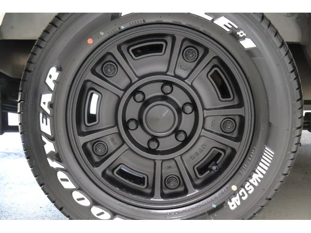 ハイエースバン ロングワイドスーパーＧＬ　ワイドバン　ガソリン２ＷＤ　角目四灯　ＬＥＤ仕様　Ｆバンパーメッキラッピング　ＢＪメキシカン１６インチＡＷ　ナスカータイヤ　クラシックテール　ベッド　クラシックシートカバー　７インチナビ　ＥＴＣ（75枚目）