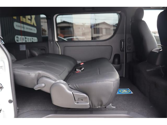 ハイエースバン スーパーＧＬ　ダークプライムＩＩ　ディーゼル　ブラックエディション　４１５コブラエアロ　ローダウン　リアスタビ　ナスカータイヤ　１７インチＡＷ　アルティメット２テール　オーバーフェンダー　カロッツェリアナビ　ＥＴＣ　パワスラ　クリソナ（36枚目）