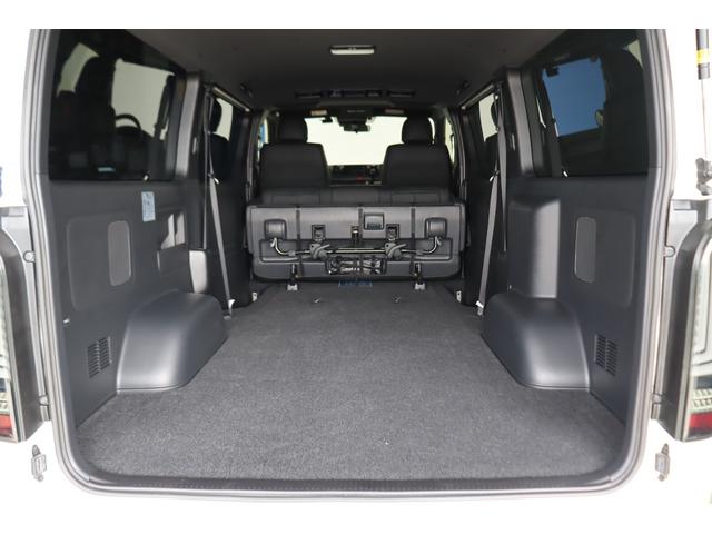 ハイエースバン スーパーＧＬ　ダークプライムＩＩ　ディーゼル　ブラックエディション　４１５コブラエアロ　ローダウン　リアスタビ　ナスカータイヤ　１７インチＡＷ　アルティメット２テール　オーバーフェンダー　カロッツェリアナビ　ＥＴＣ　パワスラ　クリソナ（49枚目）