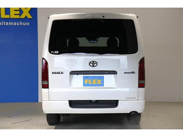 ハイエースバン スーパーＧＬ　ダークプライムＩＩ　買取直販　ブラックエディション　４１５コブラエアロ　オーバーフェンダー　ローダウン　ＭＦ０１／１６インチＡＷ　ナスカータイヤ　アルティメットＬＥＤテール　７インチフルセグナビ　ＥＴＣ　パワスラ　ＰＶＭ（15枚目）