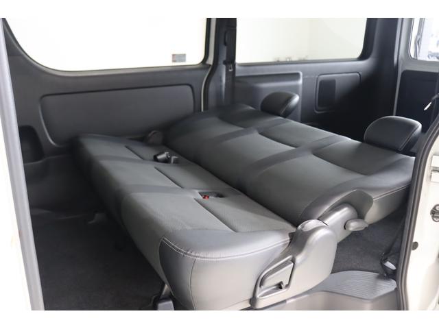 ハイエースバン スーパーＧＬ　ダークプライムＩＩ　買取直販　ブラックエディション　４１５コブラエアロ　オーバーフェンダー　ローダウン　ＭＦ０１／１６インチＡＷ　ナスカータイヤ　アルティメットＬＥＤテール　７インチフルセグナビ　ＥＴＣ　パワスラ　ＰＶＭ（48枚目）