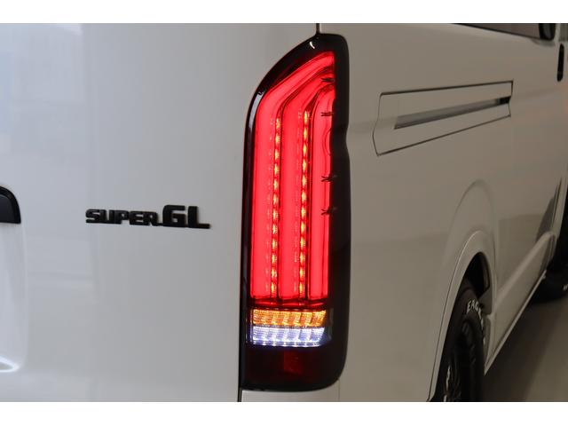 ハイエースバン スーパーＧＬ　ダークプライムＩＩ　買取直販　ブラックエディション　４１５コブラエアロ　オーバーフェンダー　ローダウン　ＭＦ０１／１６インチＡＷ　ナスカータイヤ　アルティメットＬＥＤテール　７インチフルセグナビ　ＥＴＣ　パワスラ　ＰＶＭ（72枚目）