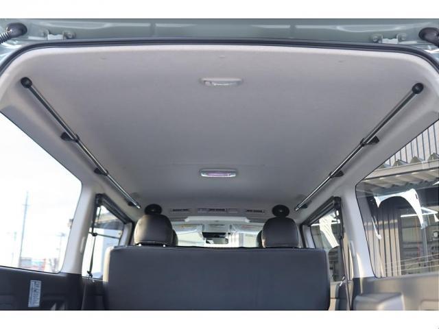 ハイエースバン ロングスーパーＧＬ　大人気ブラックエディション！ＢＩＧＸ１１インチメカレスナビ　　ＥＴＣ２．０　ルーフスピーカー　サイドバー　ベッドキット　クリアランスソナー　パワースライドドア　パノラミックビューモニター付き！（5枚目）