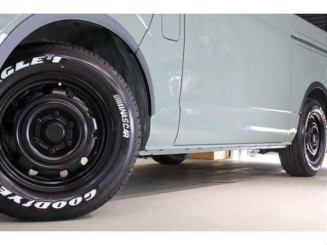 ハイエースバン ロングスーパーＧＬ　大人気ブラックエディション！ＢＩＧＸ１１インチメカレスナビ　　ＥＴＣ２．０　ルーフスピーカー　サイドバー　ベッドキット　クリアランスソナー　パワースライドドア　パノラミックビューモニター付き！（21枚目）